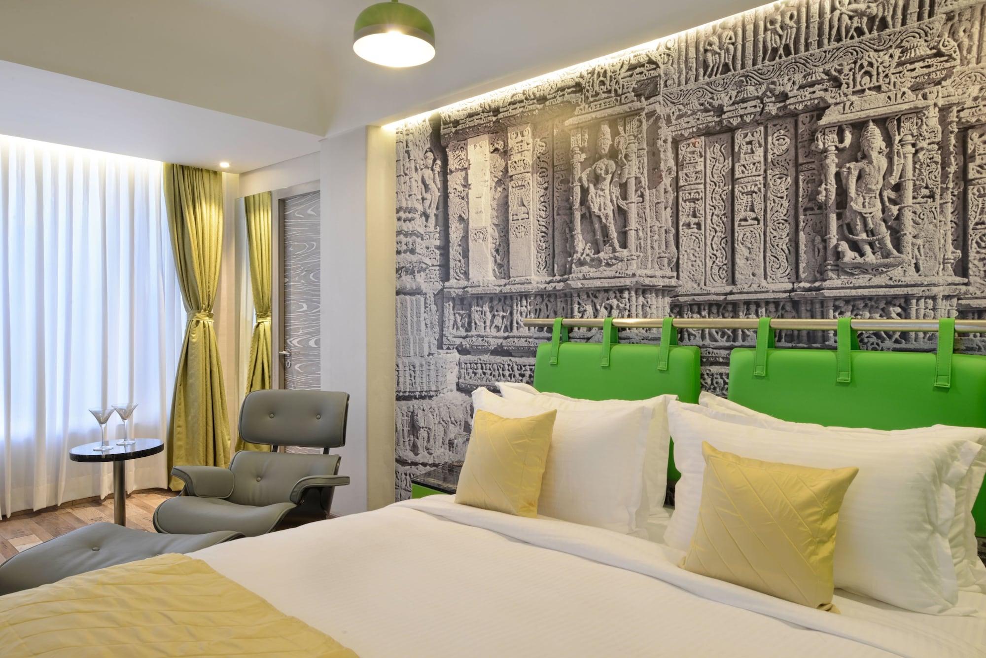 Regenta Central Antarim Ahmedabad Esterno foto